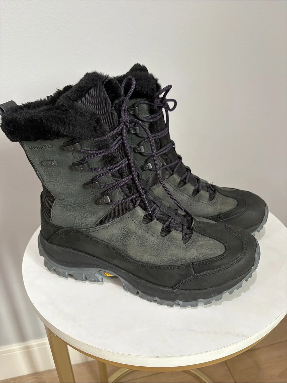 Merrell Thermo Rhea Mid Waterproof Size 8.5 Winter Boots Vibram Heavy duty
